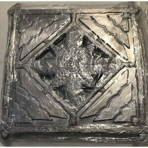 Hallmark Christmas Tree Rustic Pine Cones Holiday Metal Trivet Wall Art New